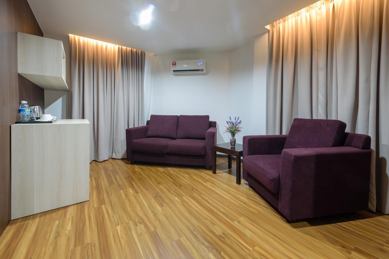 Samudra Hotel 쿠칭 외부 사진