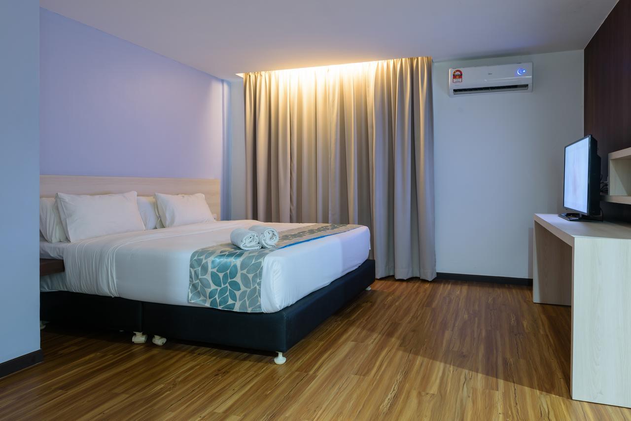 Samudra Hotel 쿠칭 외부 사진